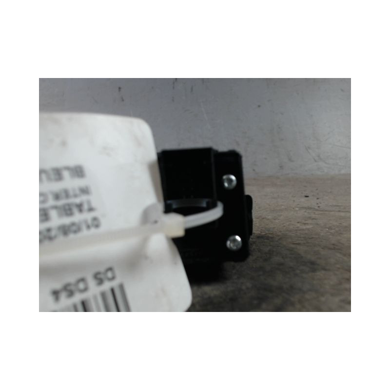INTERIEUR COMMANDE FREIN A MAIN DS DS4