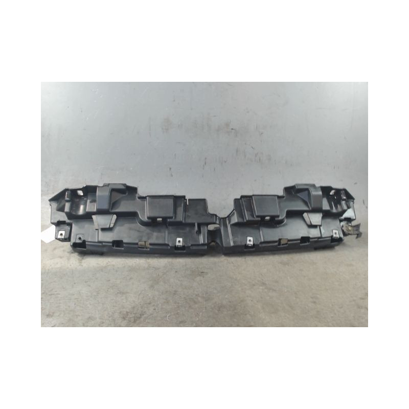SUPPORT CENTRAL PARE-CHOC AVANT FIAT GRANDE PUNTO 2005-
