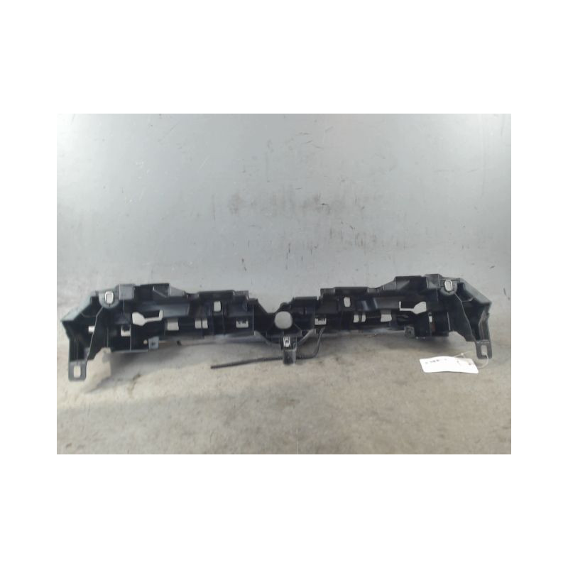 SUPPORT CENTRAL PARE-CHOC AVANT FIAT GRANDE PUNTO 2005-