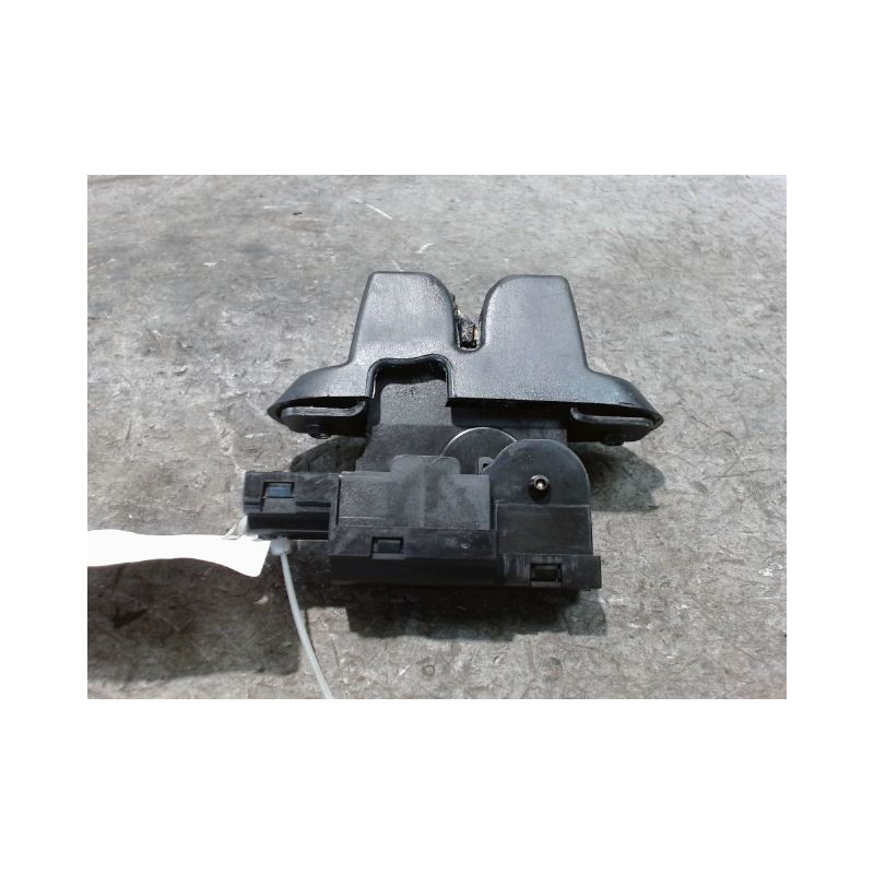 SERRURE HAYON  RENAULT LAGUNA II 00-2005