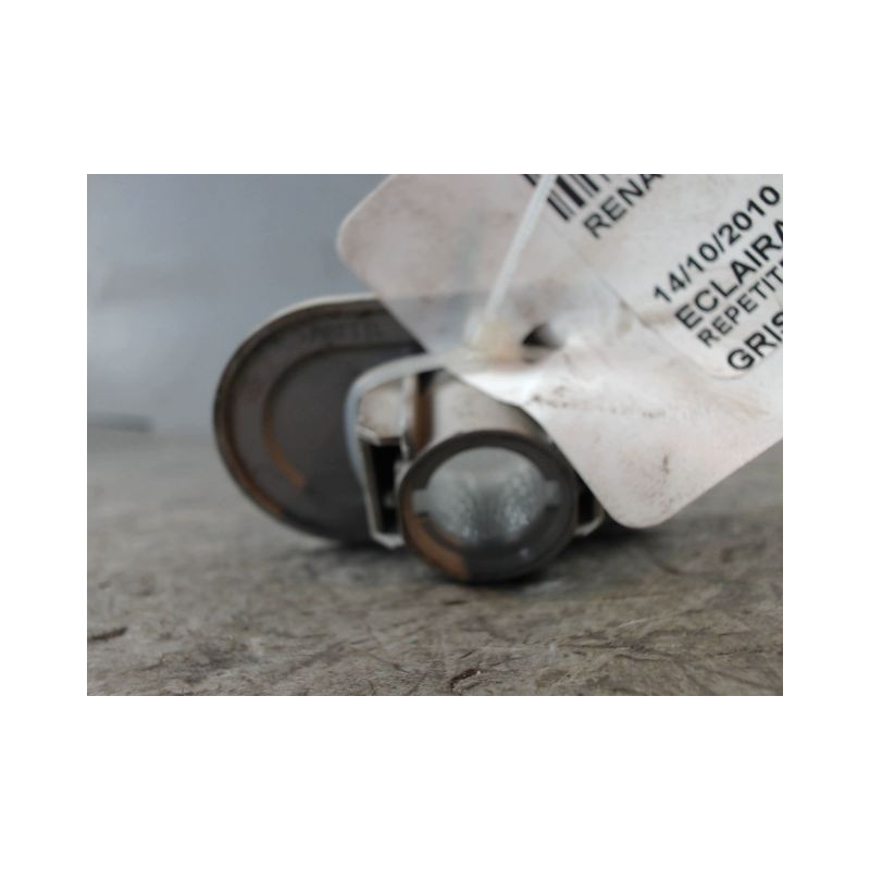 REPETITEUR AILE GAUCHE RENAULT TRAFIC
