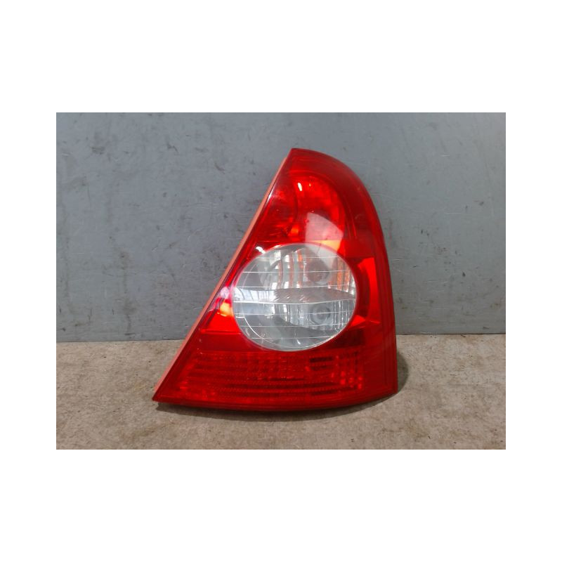 FEU ARRIERE DROIT RENAULT CLIO II PH.2 01-06