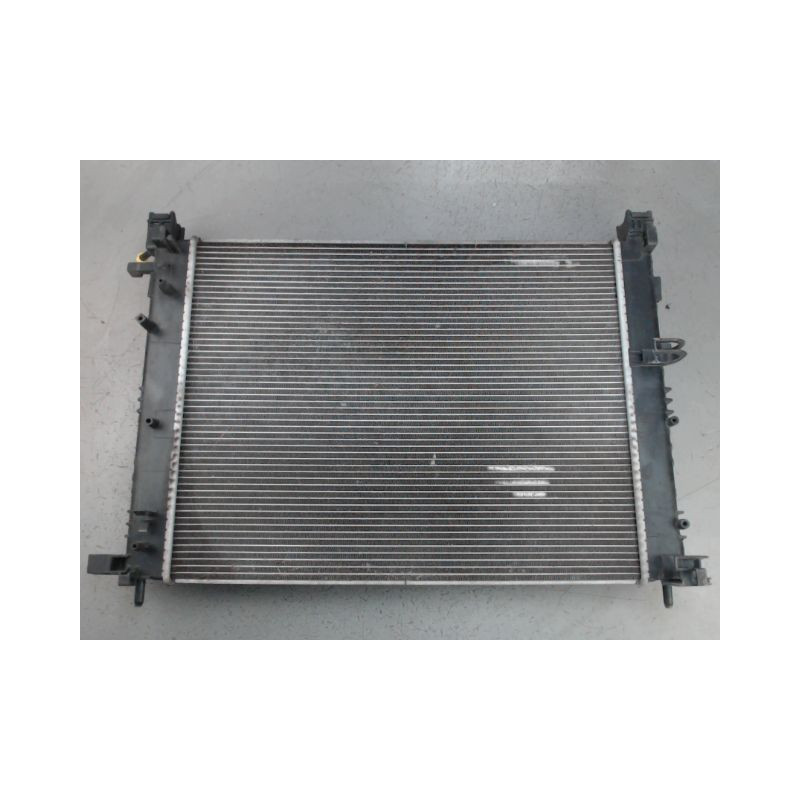 RADIATEUR DACIA SANDERO