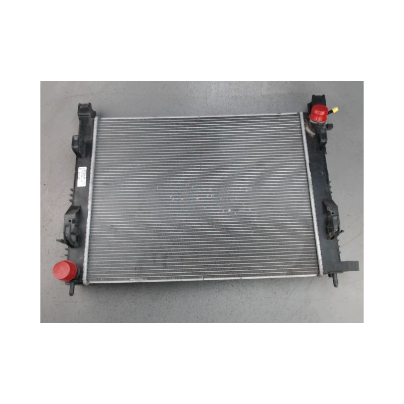 RADIATEUR DACIA SANDERO