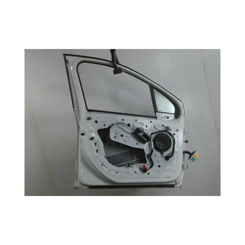 PORTE AVANT GAUCHE PEUGEOT 208