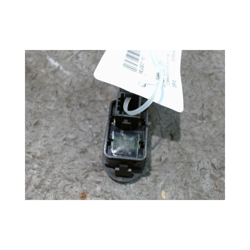 COMMANDE LEVE-GLACE PORTE AVD PEUGEOT 1007