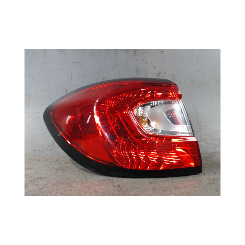 FEU ARRIERE GAUCHE  RENAULT CAPTUR