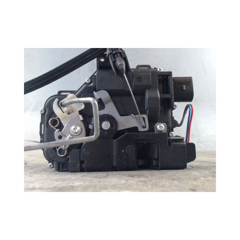SYSTEME CONDAMNATION AVANT GAUCHE VOLKSWAGEN GOLF IV 98-2004