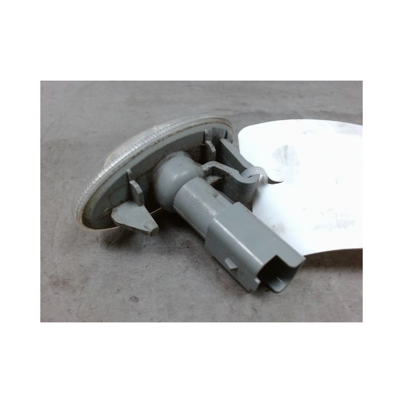 REPETITEUR AILE DROIT CITROEN C1