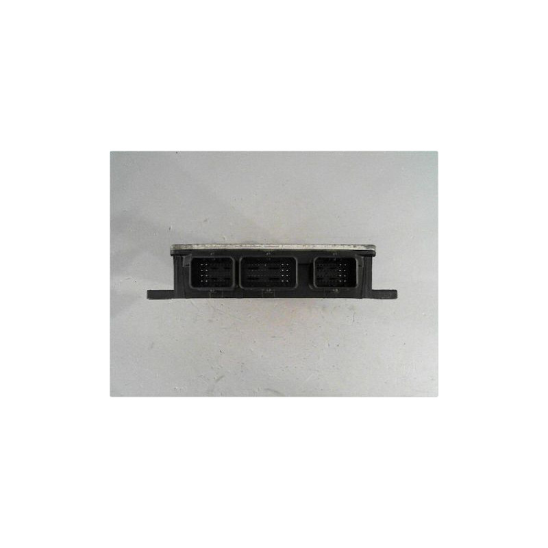 CALCULATEUR MOTEUR DACIA LOGAN MCV 08-13