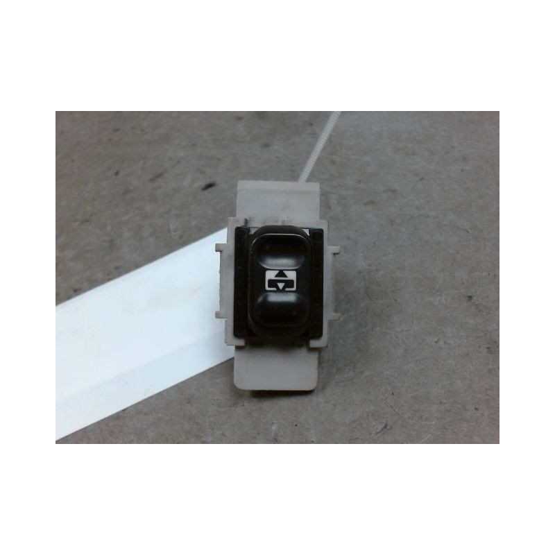 BOUTON COMMANDE TOIT OUVRANT CITROEN XSARA PICASSO