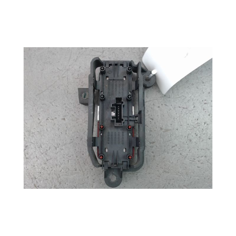 BOUTON DE WARNING RENAULT MEGANE