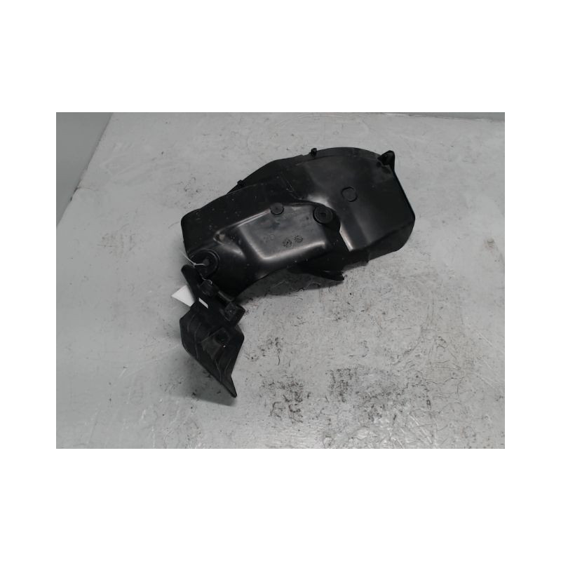PARE-BOUE ARRIERE DROIT DACIA SANDERO 2008-