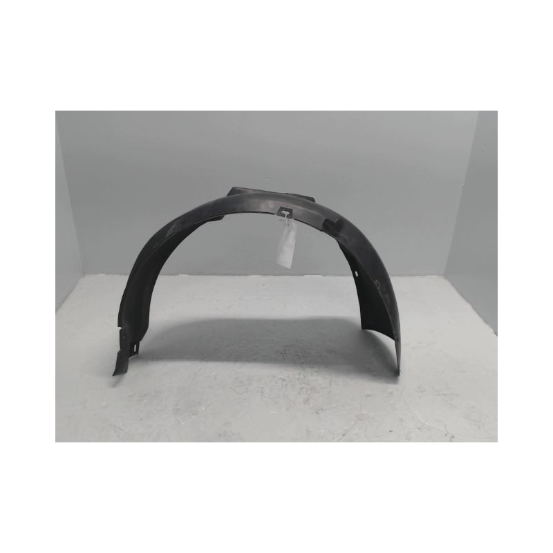 PARE-BOUE AVANT DROIT VOLKSWAGEN POLO 99-2001