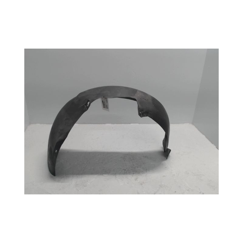PARE-BOUE AVANT DROIT VOLKSWAGEN POLO 99-2001