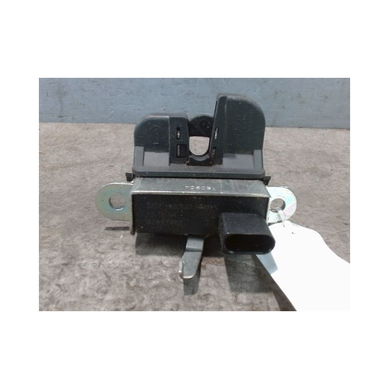 SERRURE HAYON  VOLKSWAGEN GOLF V 2003-2009