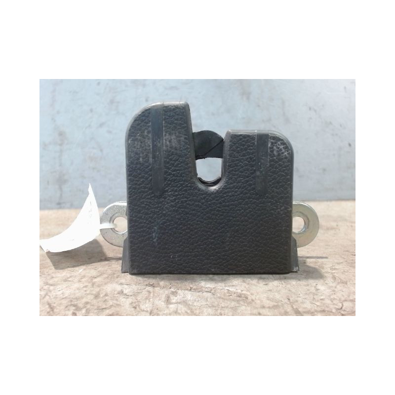 SERRURE HAYON  VOLKSWAGEN GOLF V 2003-2009