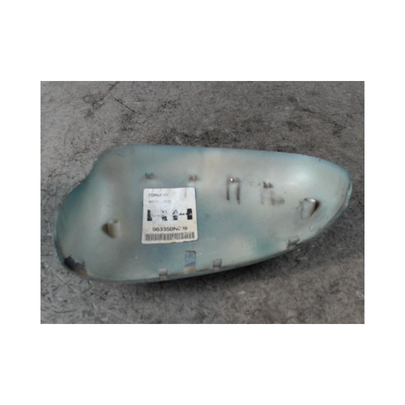 CARENAGE RETROVISEUR EXTERIEUR DROIT NISSAN ALMERA 2000-2002