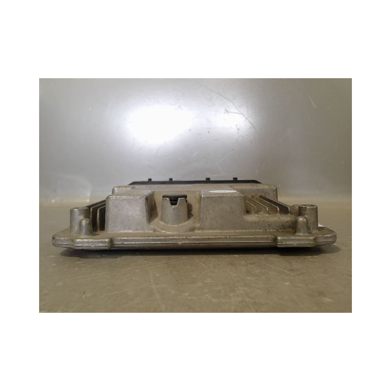 CALCULATEUR MOTEUR PEUGEOT EXPERT TOLE