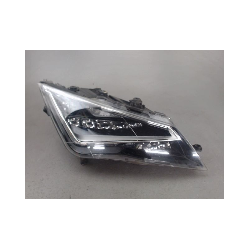 PHARE DROIT SEAT LEON