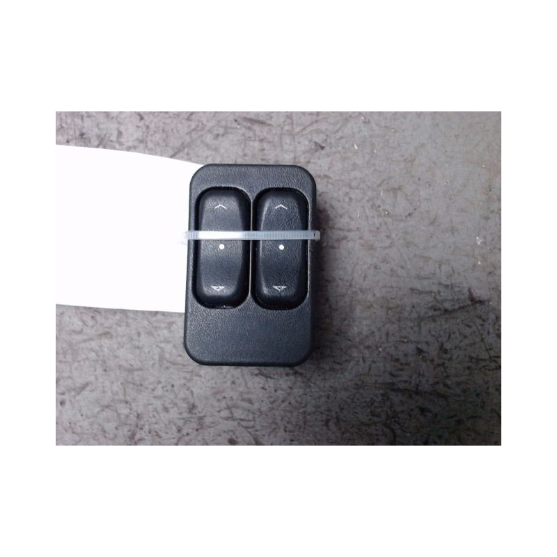 COMMANDE LEVE-GLACE PORTE AVG OPEL CORSA 03-06