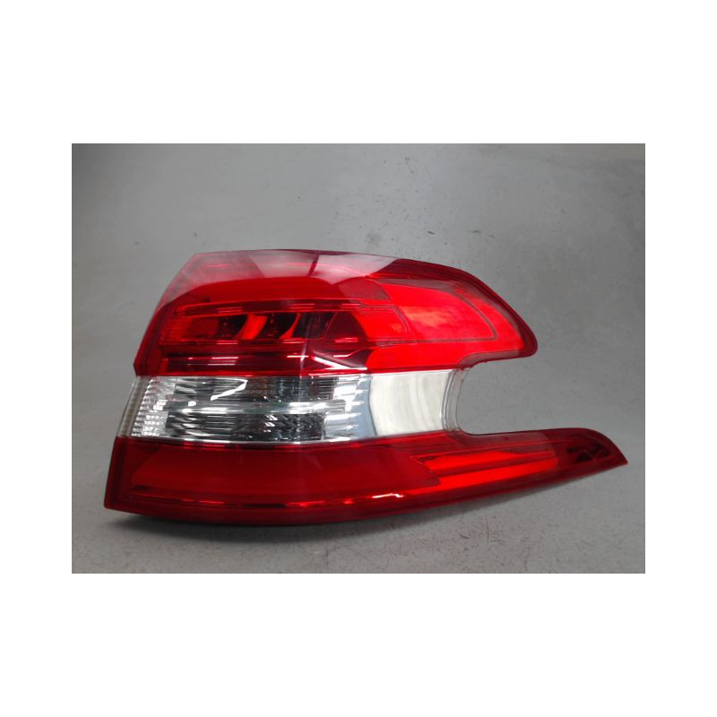 FEU ARRIERE DROIT PEUGEOT 308