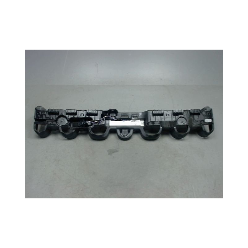 SUPPORT CENTRAL PARE-CHOC ARRIERE  RENAULT CLIO IV 2012-