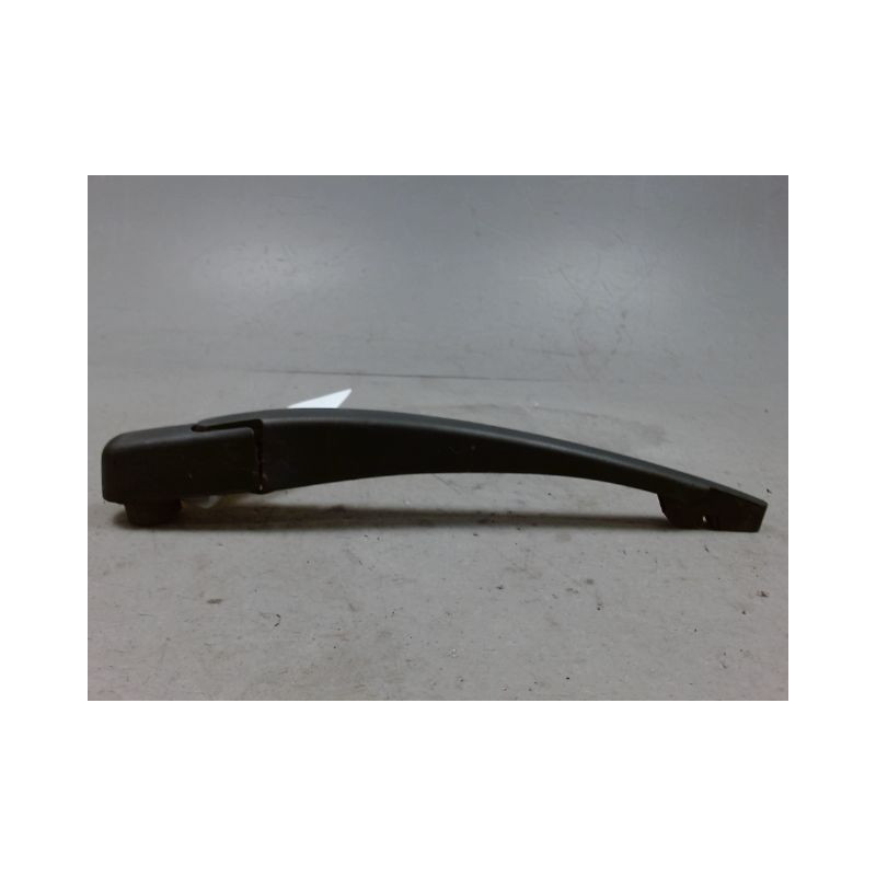 BRAS ESSUIE-GLACE ARRIERE DACIA DUSTER 2010-
