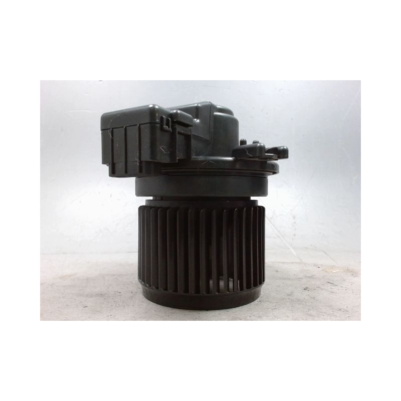 MOTEUR VENTILATEUR CHAUFFAGE SUZUKI IGNIS