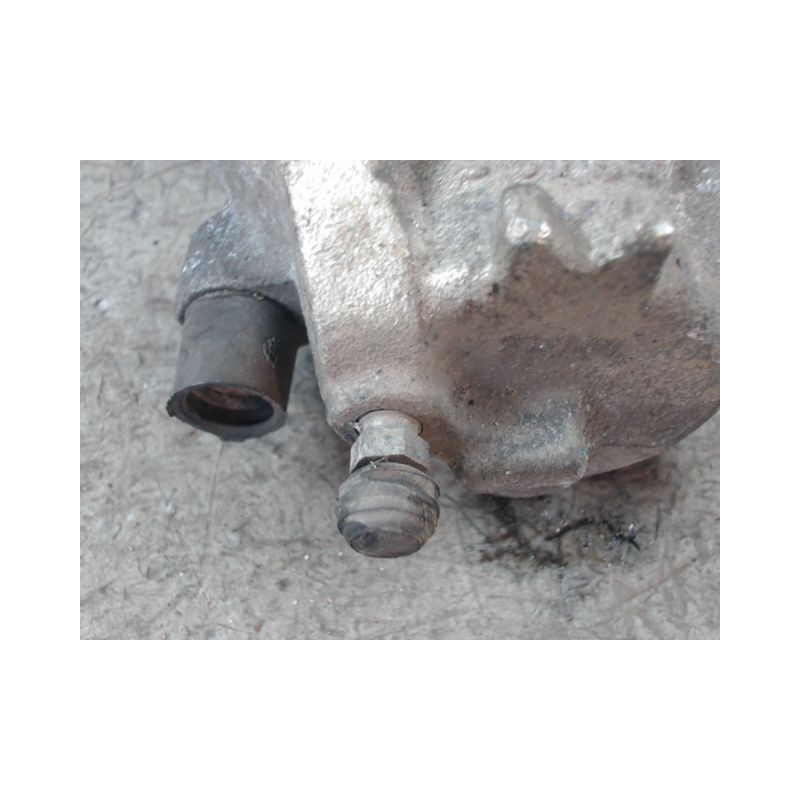 ETRIER DE FREIN AVANT GAUCHE FORD FIESTA 2010-