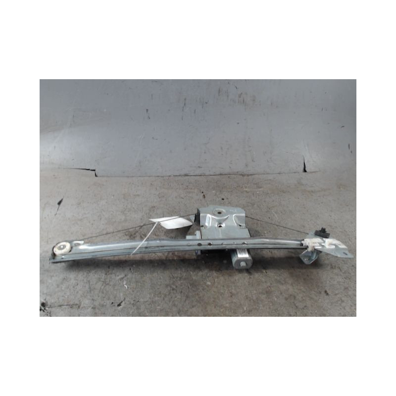 MECANISME+MOTEUR LEVE-GLACE AVANT GAUCHE DACIA DOKKER
