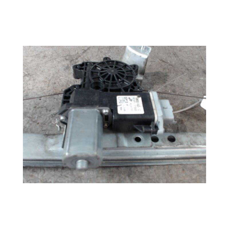 MECANISME+MOTEUR LEVE-GLACE AVANT GAUCHE DACIA DOKKER