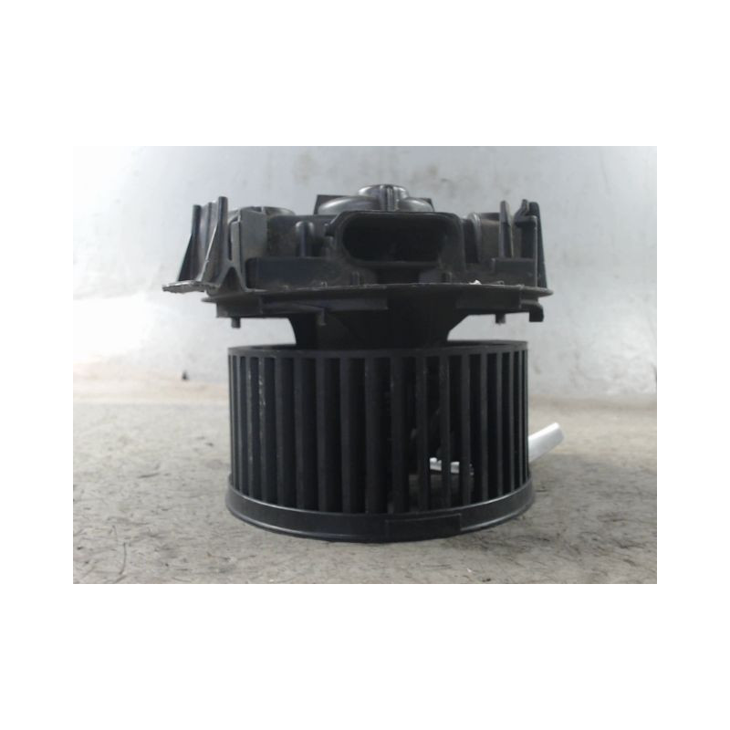 MOTEUR VENTILATEUR CHAUFFAGE RENAULT CLIO III 2005-