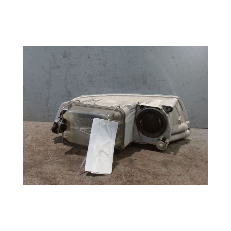 PHARE GAUCHE SKODA OCTAVIA 2000-