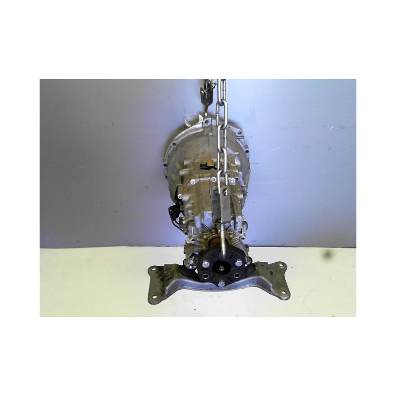 BOITE A VITESSE MECANIQUE B.M.W. SERIE 3 318 d