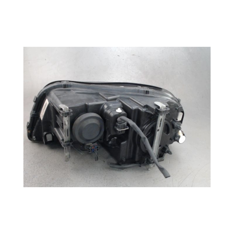 PHARE DROIT VOLVO XC90