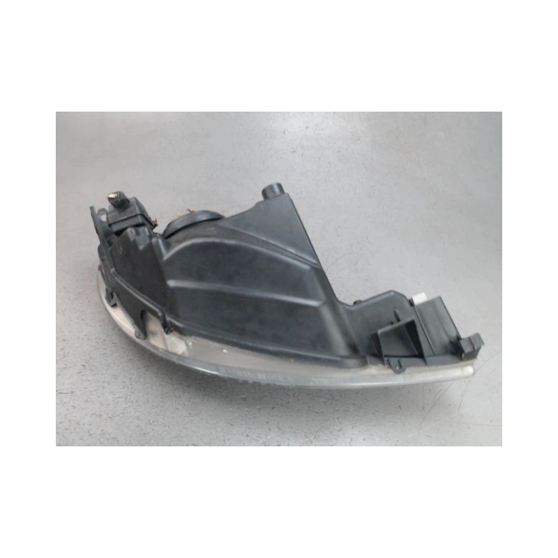 PHARE GAUCHE PEUGEOT 206