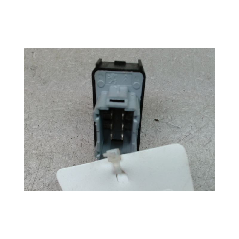 COMMANDE LEVE-GLACE PORTE AVD CITROEN C3 2009-