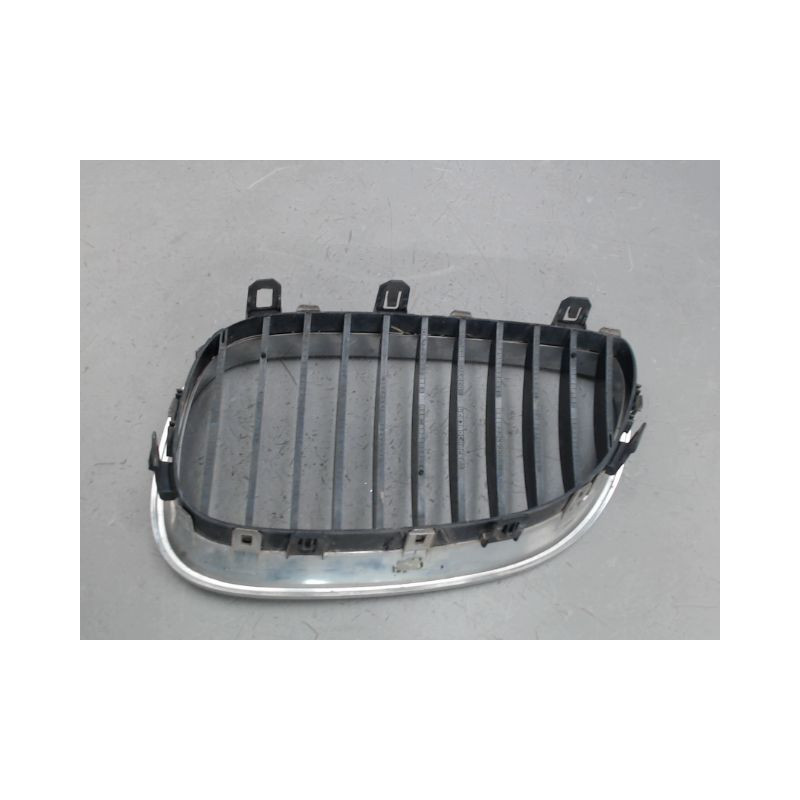 GRILLE CALANDRE DROIT B.M.W. SERIE 5