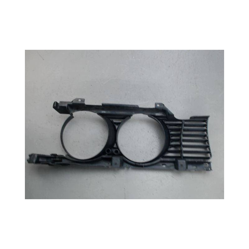 GRILLE CALANDRE GAUCHE B.M.W. SERIE 5