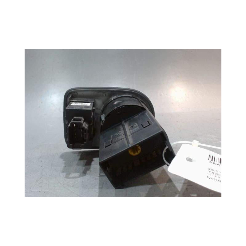 INTERIEUR COMMANDE PHARES SEAT IBIZA