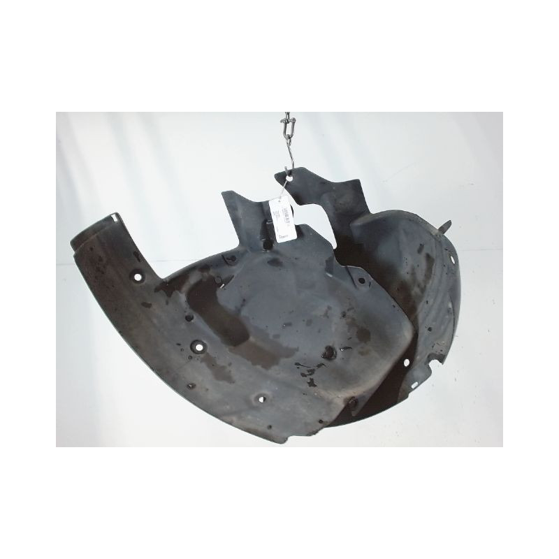 PARE-BOUE AVANT DROIT RENAULT MEGANE