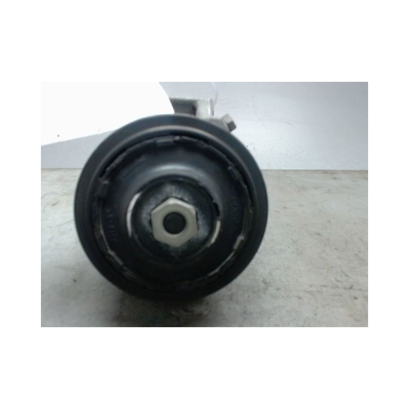 COMPRESSEUR AIR CONDITIONNE TOYOTA VERSO