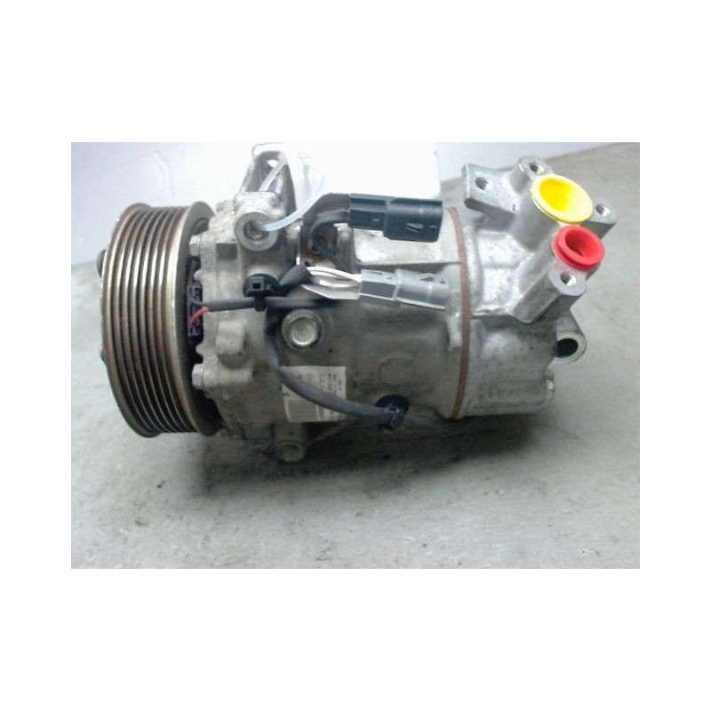 COMPRESSEUR AIR CONDITIONNE RENAULT CLIO