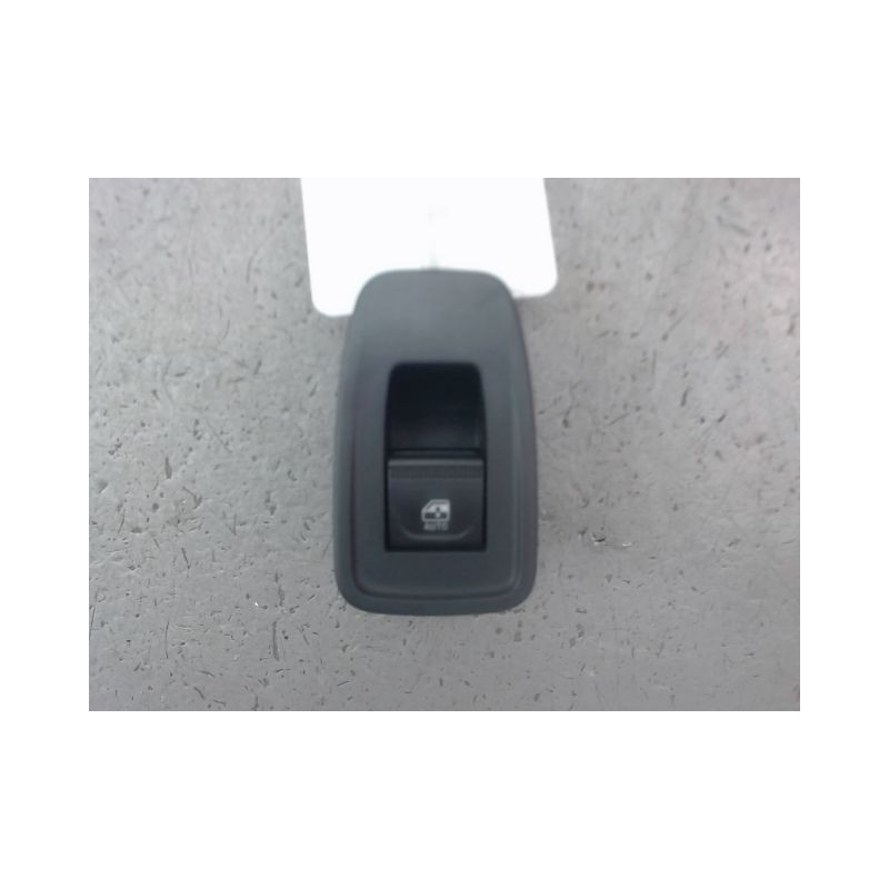 COMMANDE LEVE-GLACE PORTE AVD RENAULT CLIO