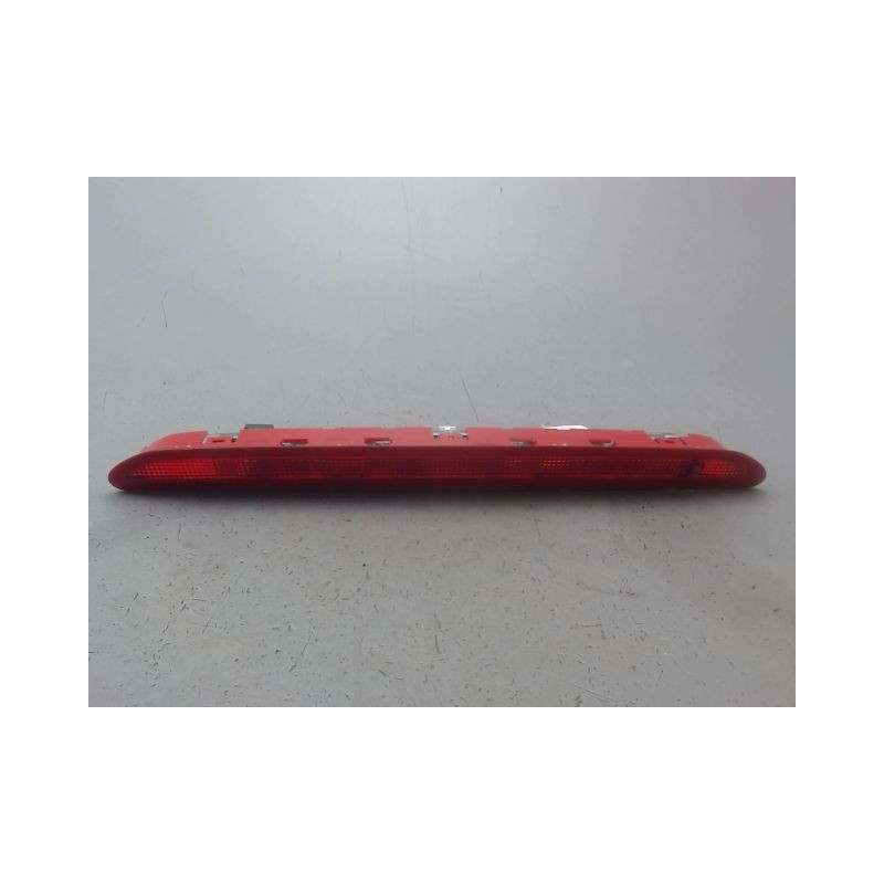 FEUX STOP SUPPLEMENTAIRE VOLKSWAGEN GOLF V PLUS 2005-