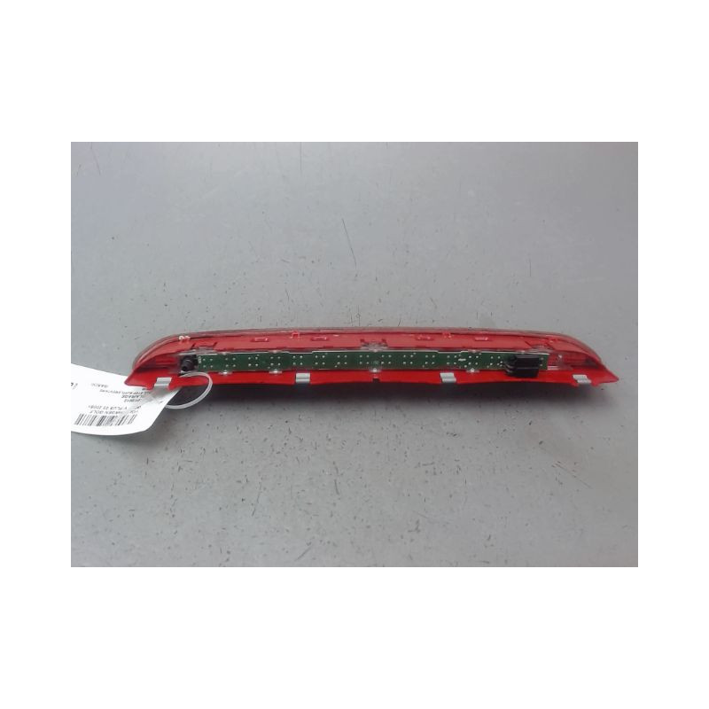 FEUX STOP SUPPLEMENTAIRE VOLKSWAGEN GOLF V PLUS 2005-