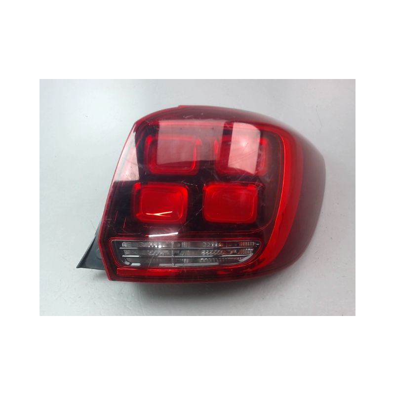 FEU ARRIERE DROIT DACIA SANDERO II Phase 1 2012-...