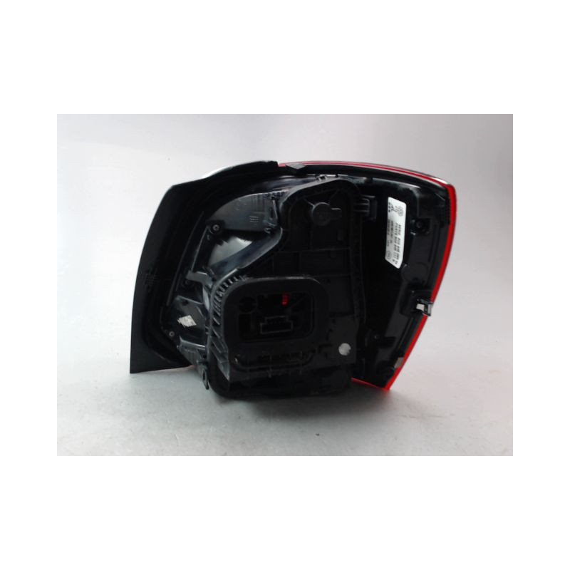 FEU ARRIERE GAUCHE  VOLKSWAGEN POLO V Phase 1 (6R) 2009-...