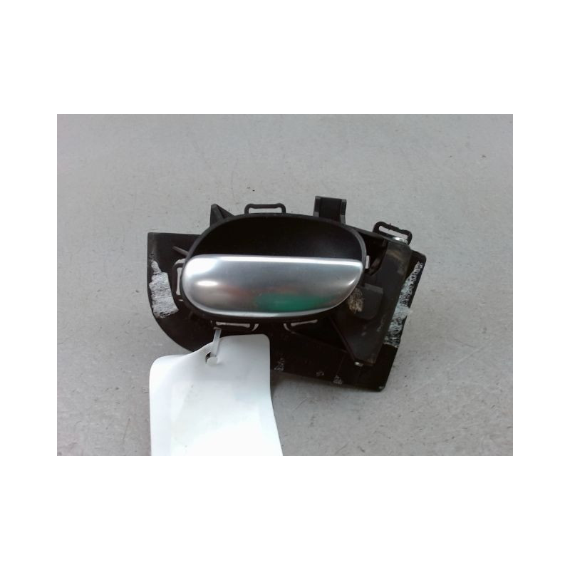 POIGNEE INTERIEURE PORTE AVANT DROIT PEUGEOT 206 + 2009-2013